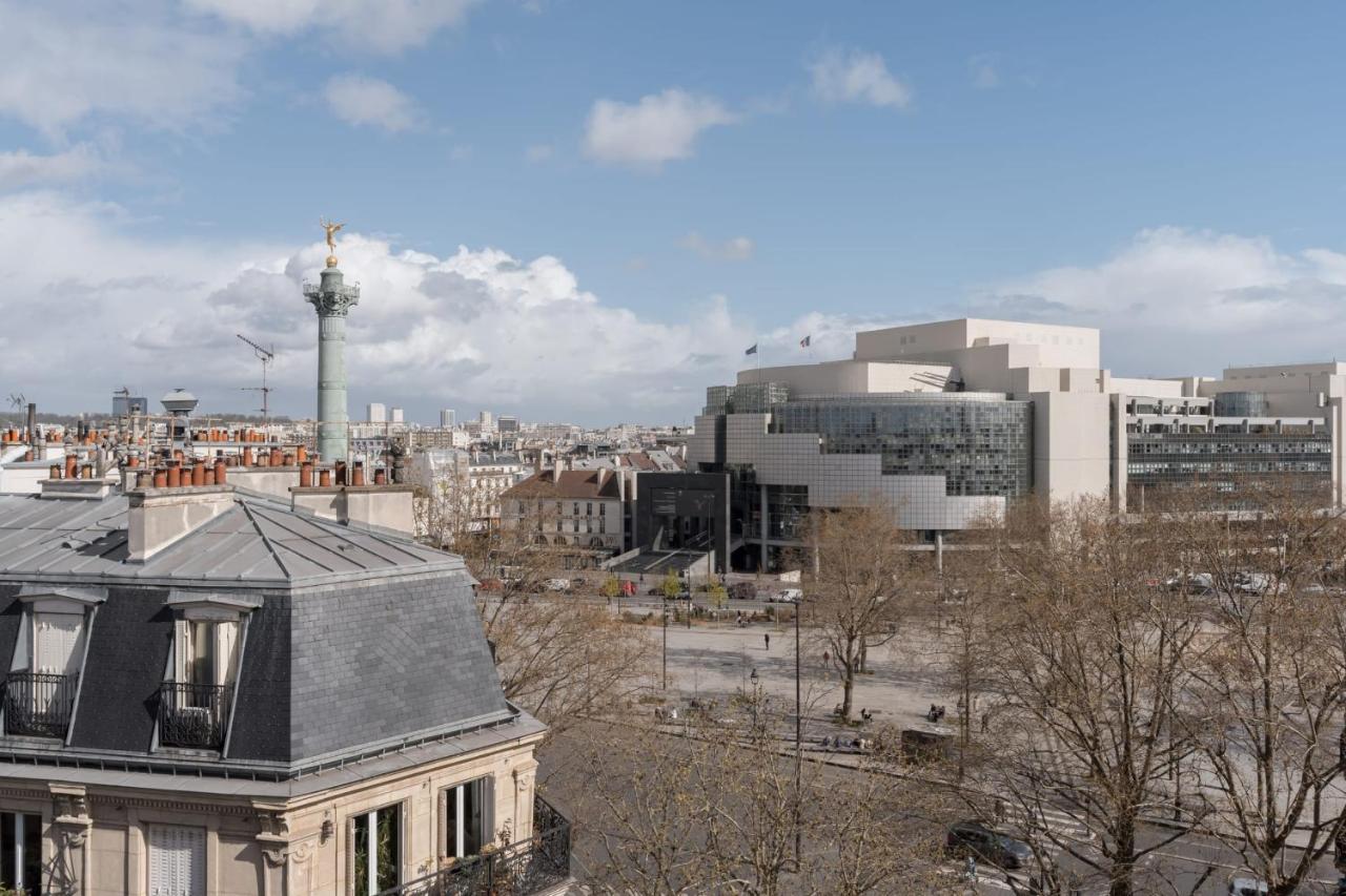 Bright And Homely 1 Bedroom Rooftop In The Marais In Parijs